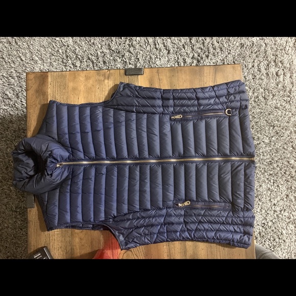 Massimo Dutti down vest - Picture 2 of 5